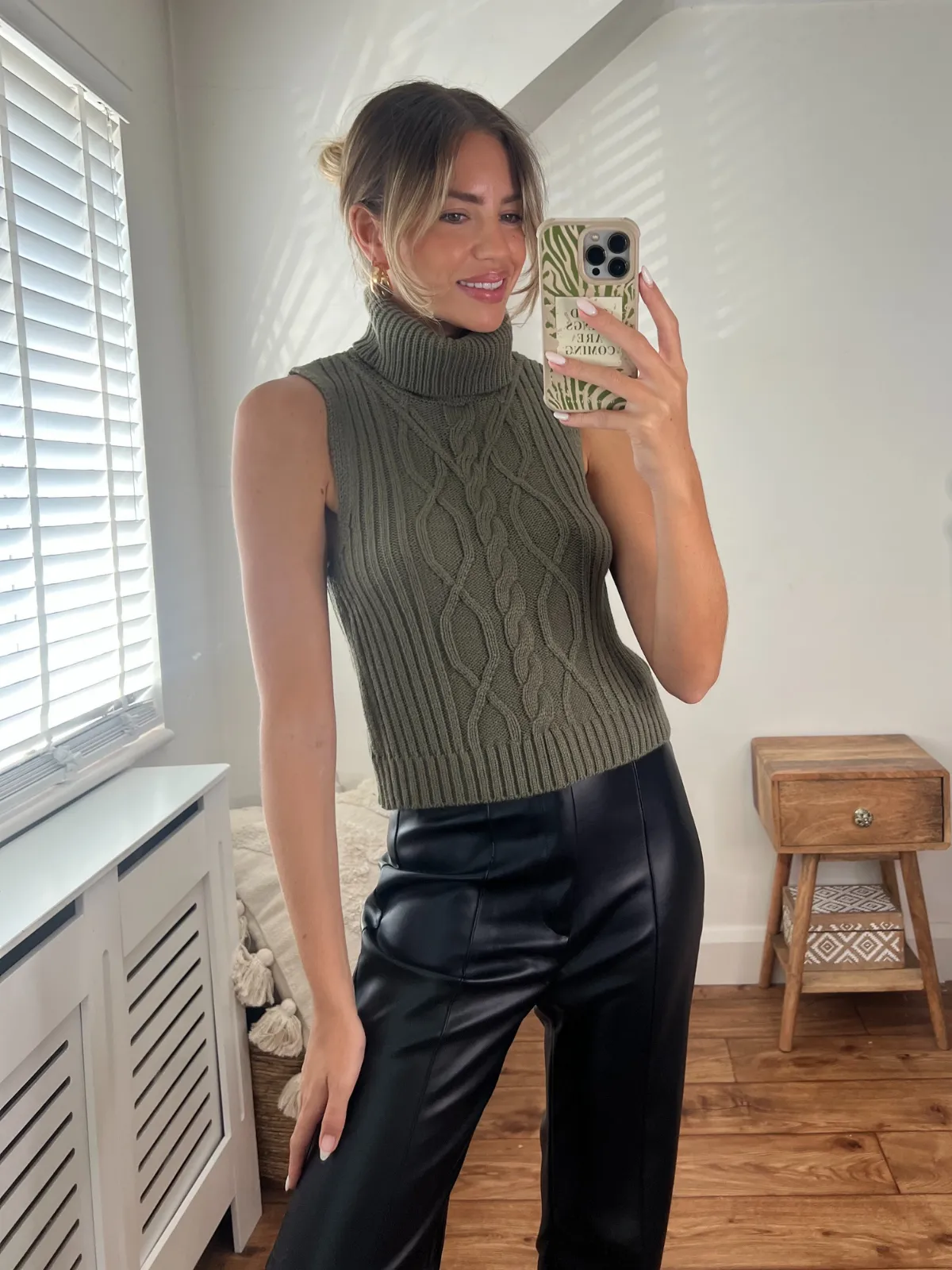 Abbi Cable Knit Sleeveless Top / Khaki