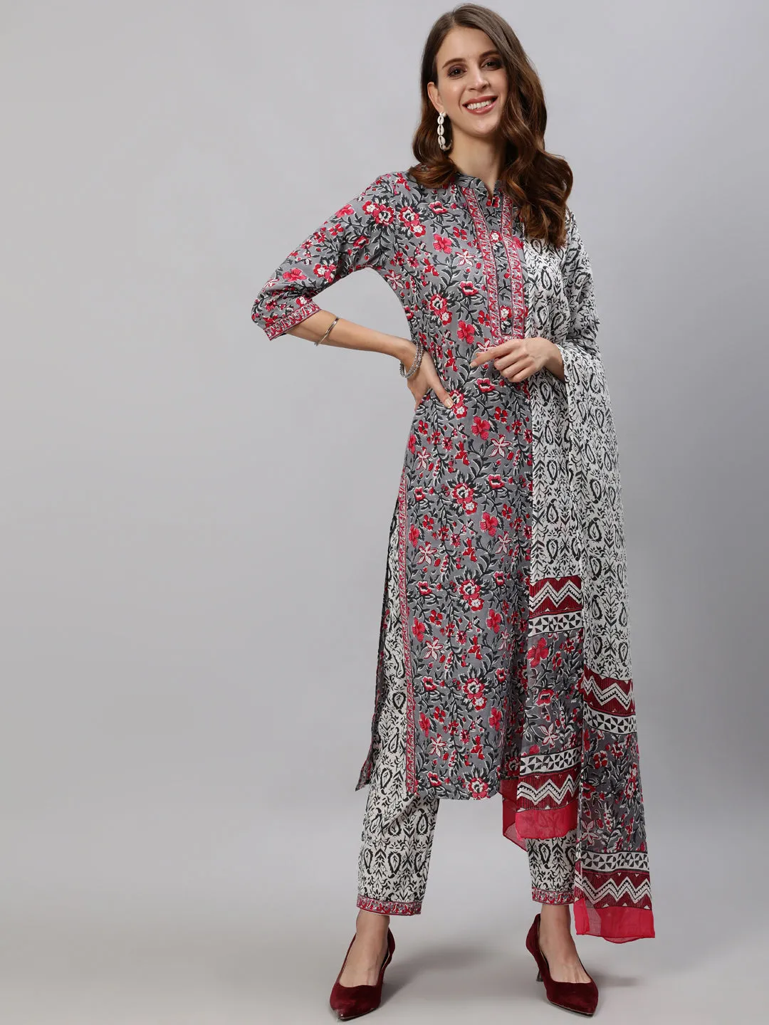 Anubhutee Women Grey  Pink Floral Printed Regular Kurta With Trousers  Dupatta