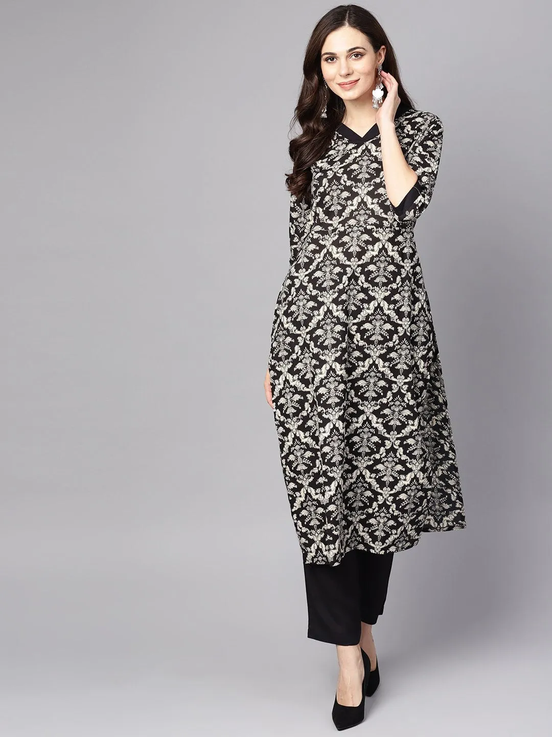 Black & White Floral Printed Kurta Set With Pants