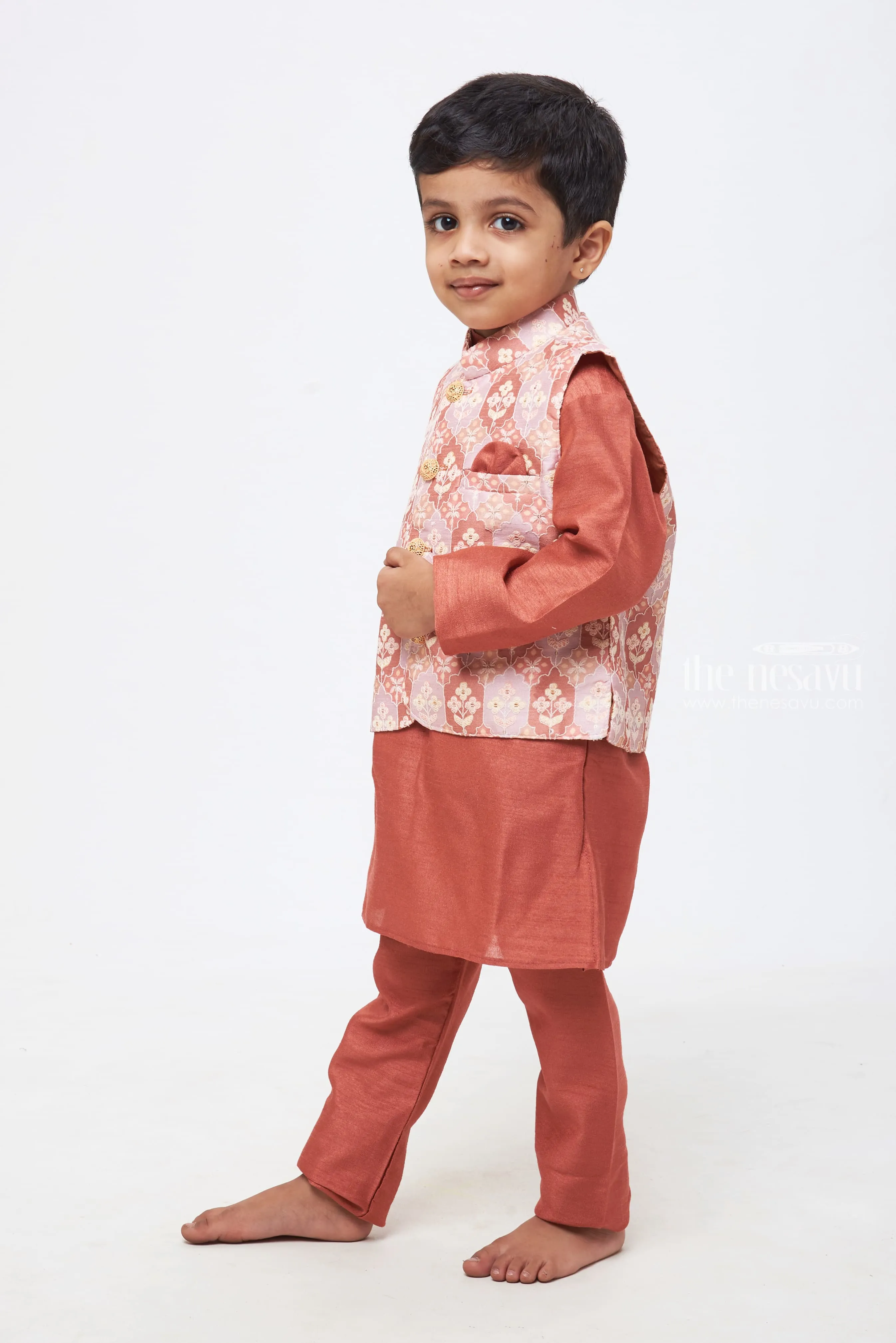 Boys' Elegant Ensemble: Embroidered Pink Kurta & Trousers Set with Lustrous Floral Designs