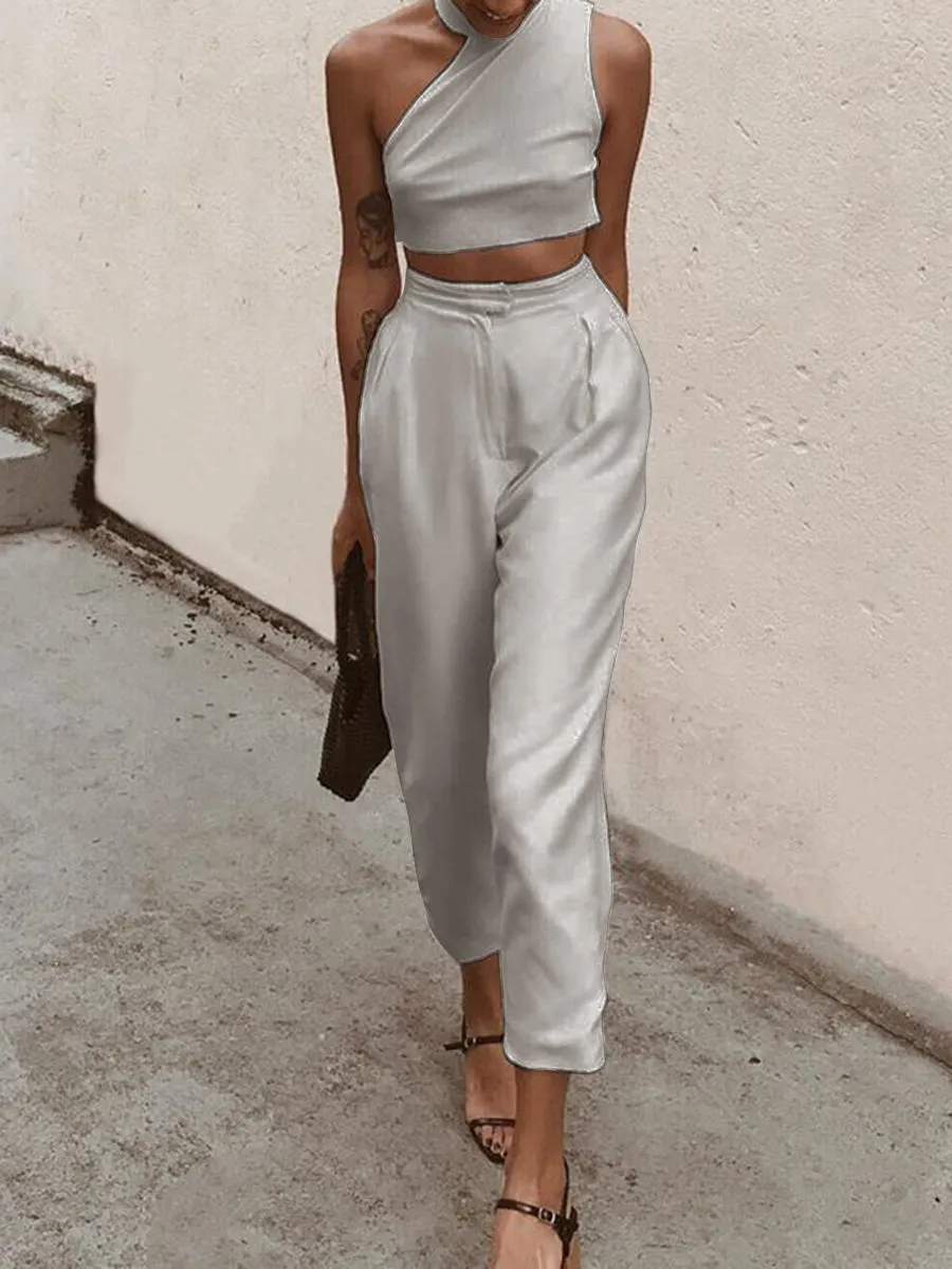 Elegant Sleeveless Crop Top and Trousers Women's Suit