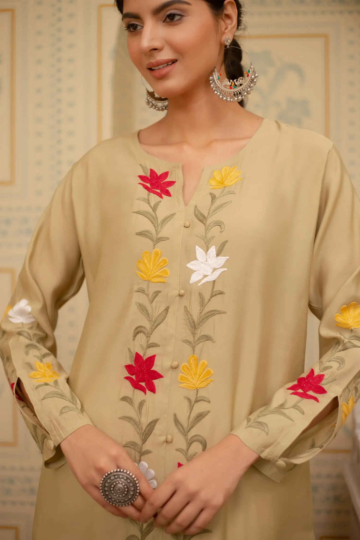 Falak Kashmiri Long Kurta In Beige Muslin With Aari