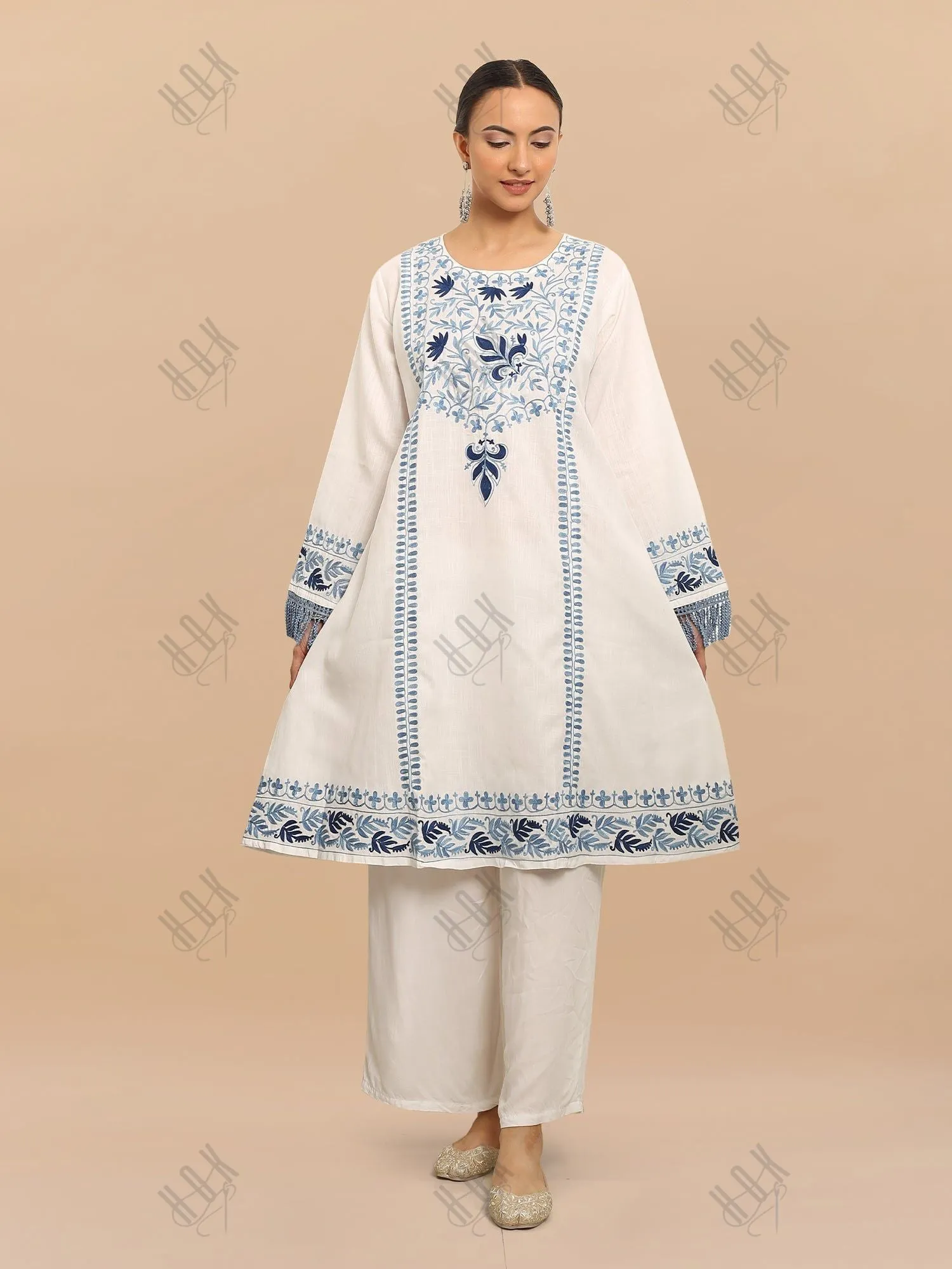 Falak Kashmiri Long Kurta - White