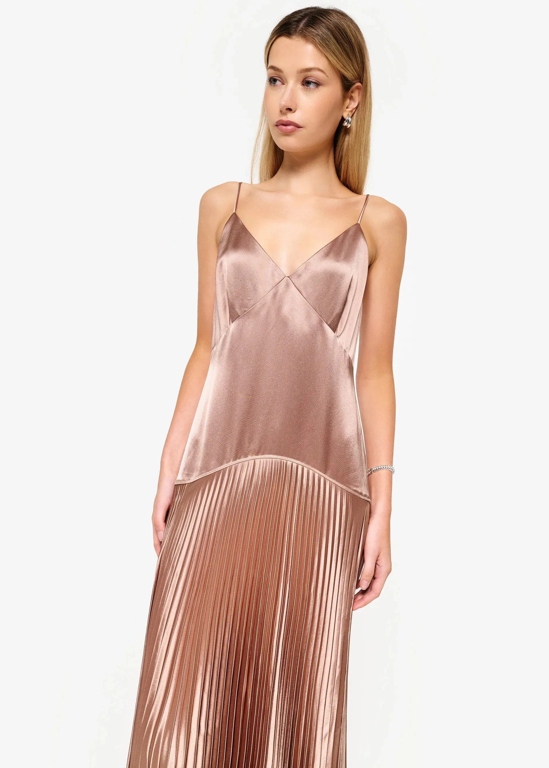 Jennelyn Pleated Gown | Mink