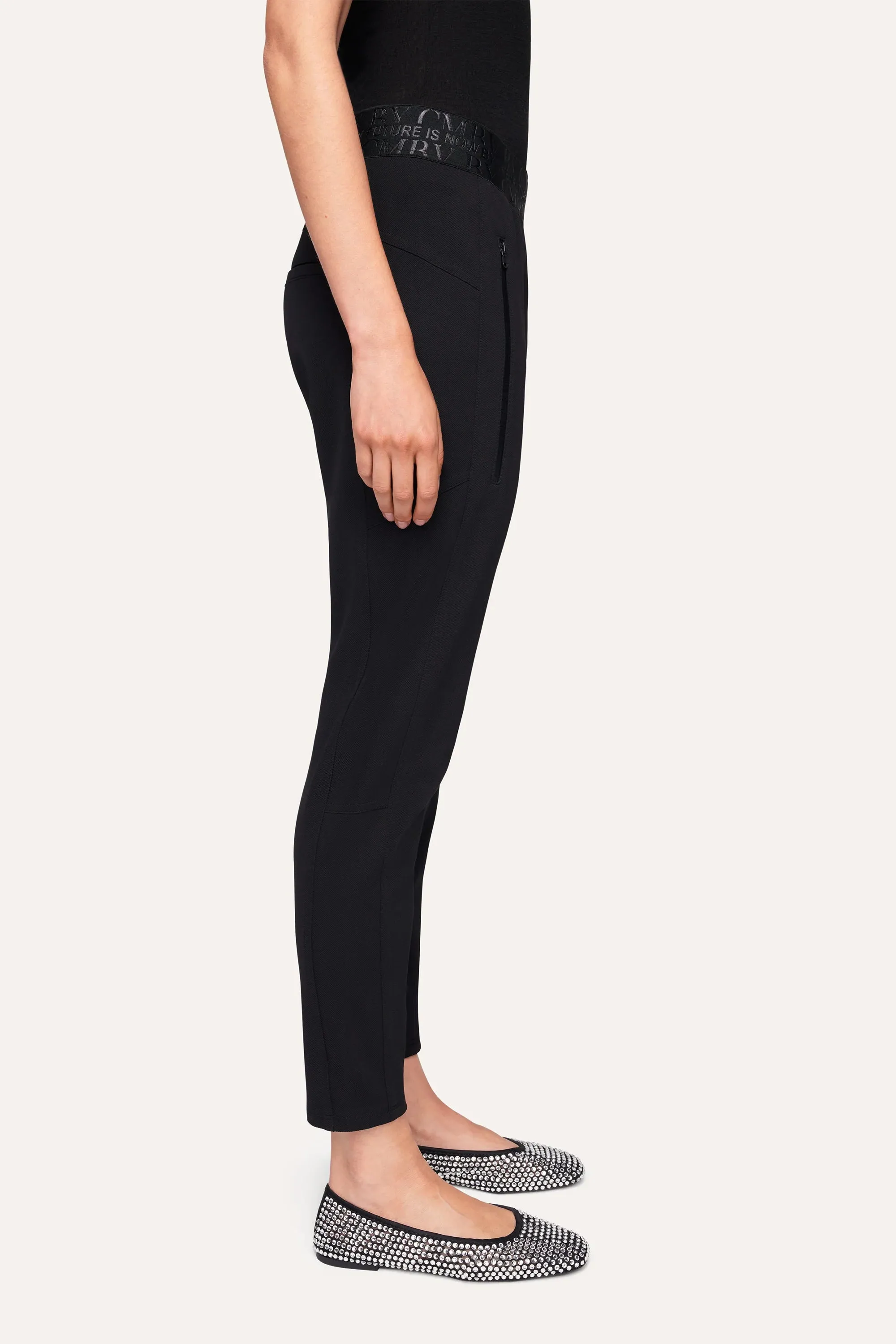 Jordi Seam Cropped Joggpants - Black