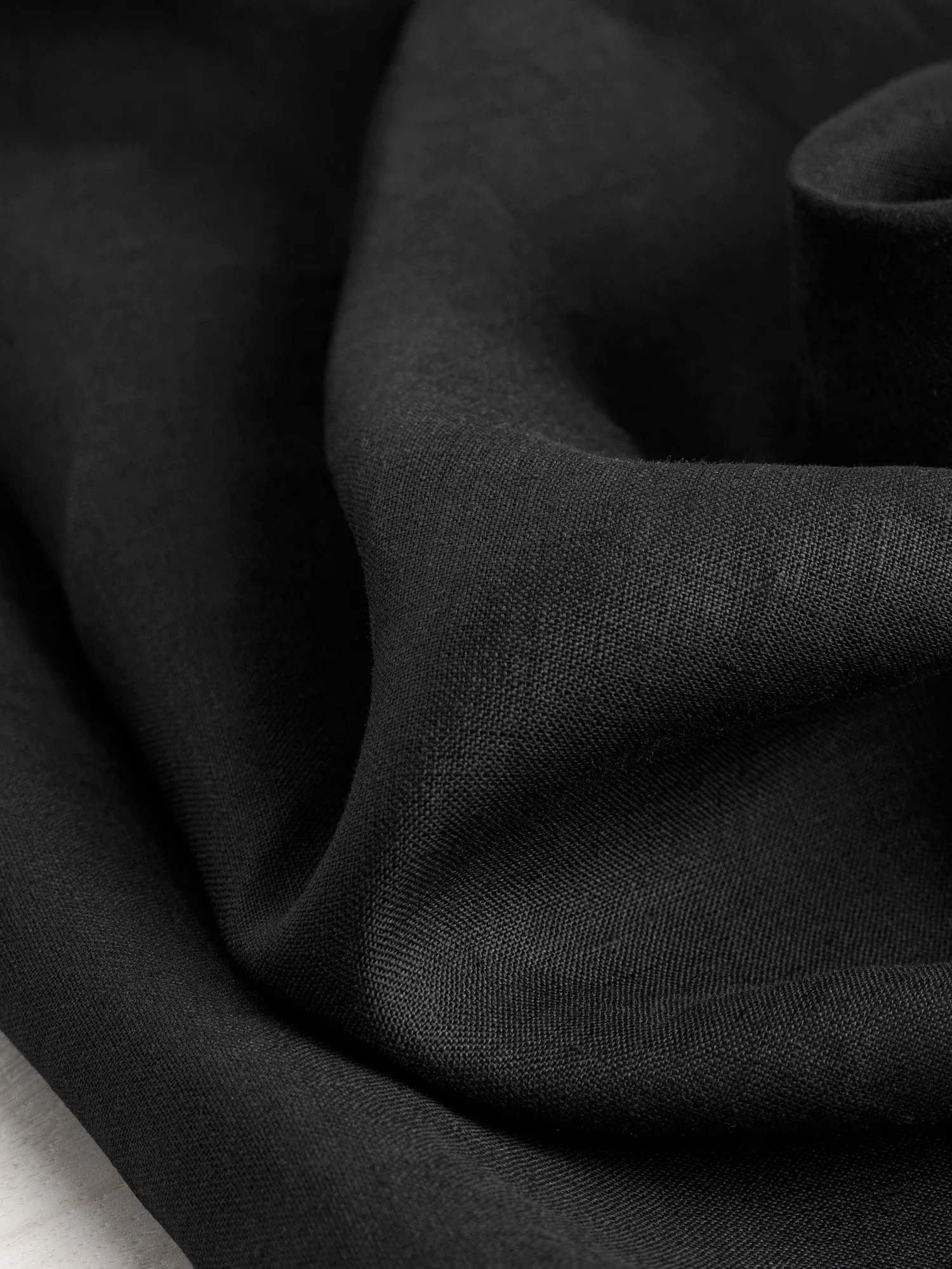 Lightweight European Linen - Black - Swatch