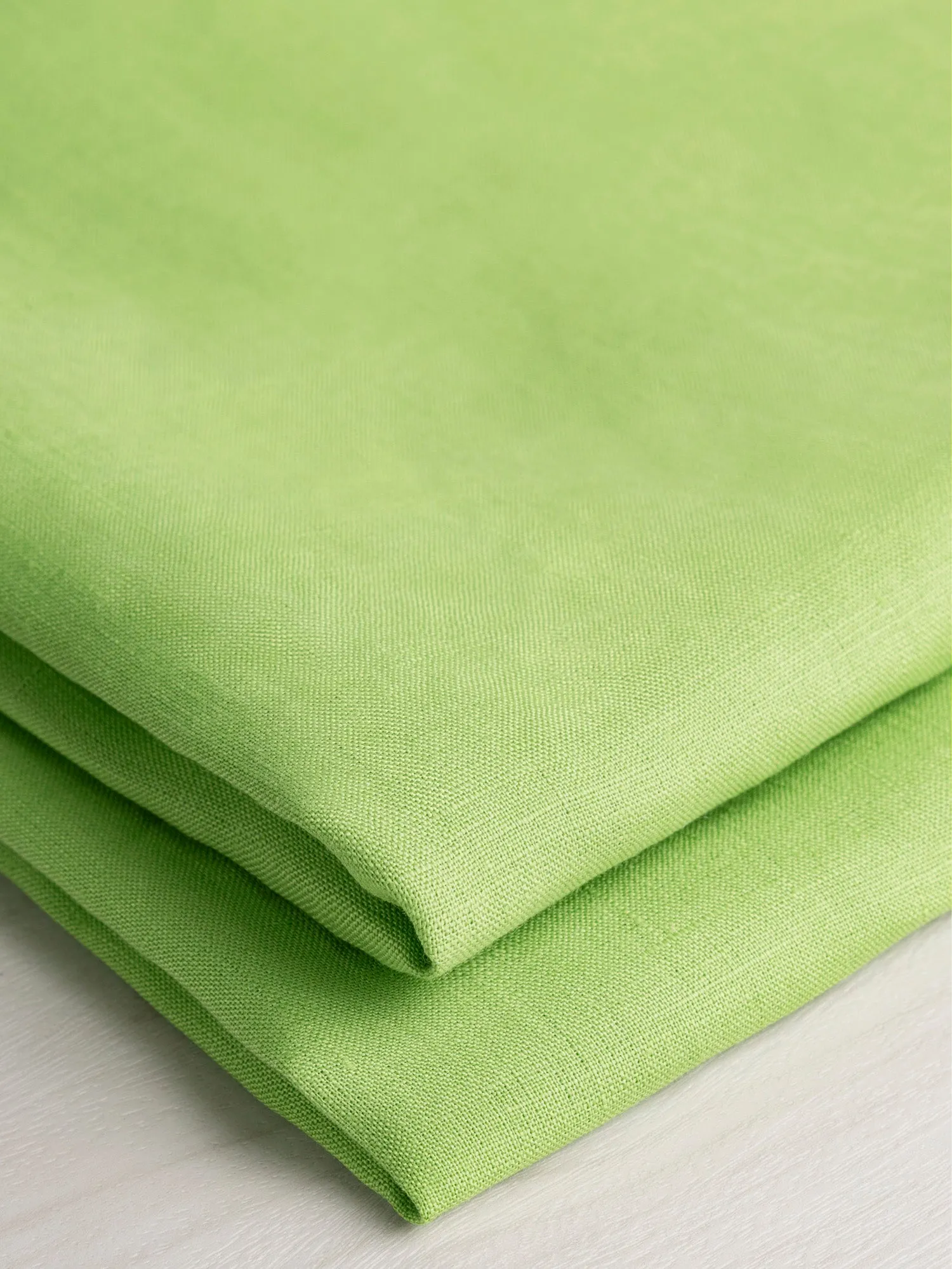 Lightweight European Linen - Granny Smith - Swatch