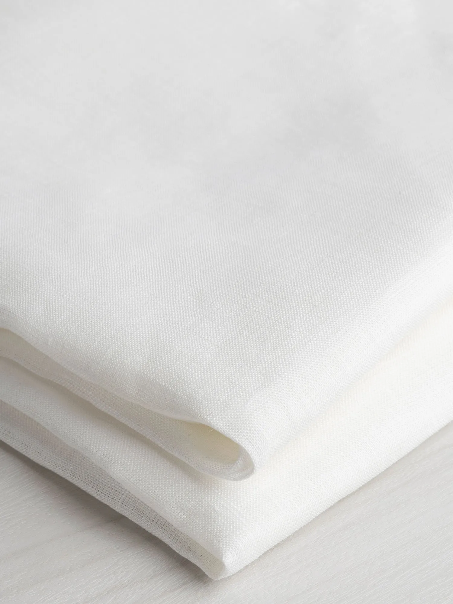 Lightweight European Linen - White - Swatch