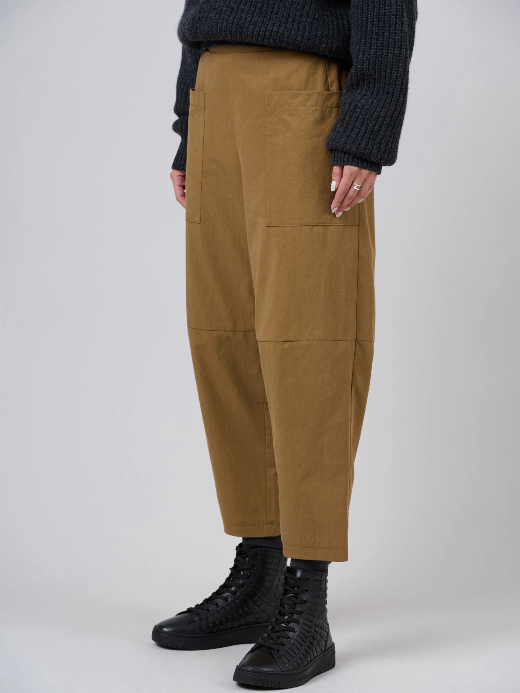 Lightweight Tencel® Cotton Cropped Barrel Leg Trousers