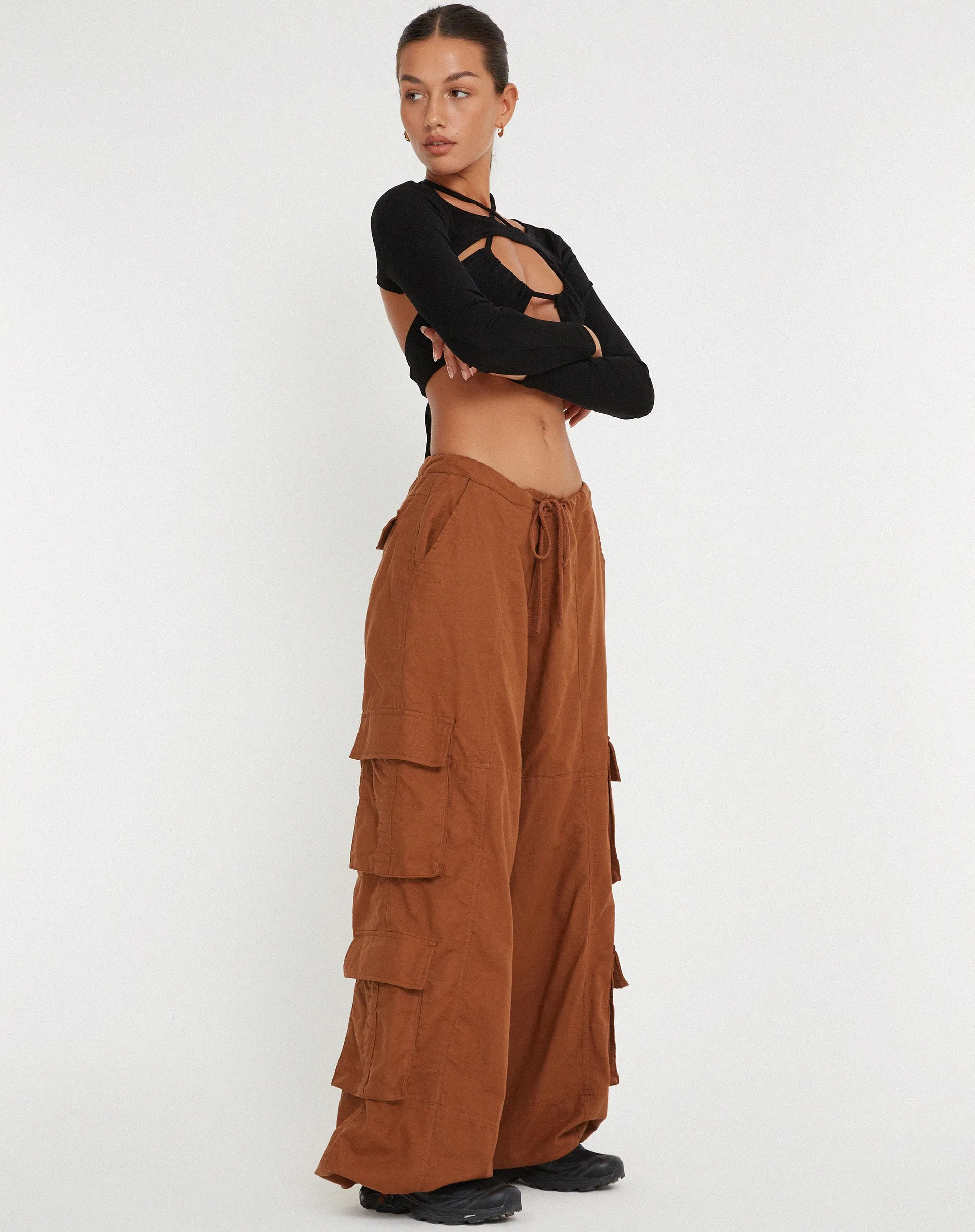 Philia Cargo Trouser in Bombay Brown