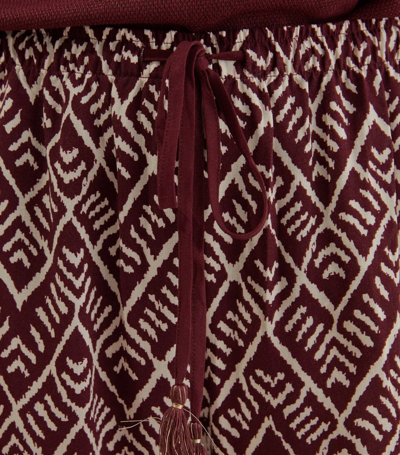 Printed Capri Trousers Maroon