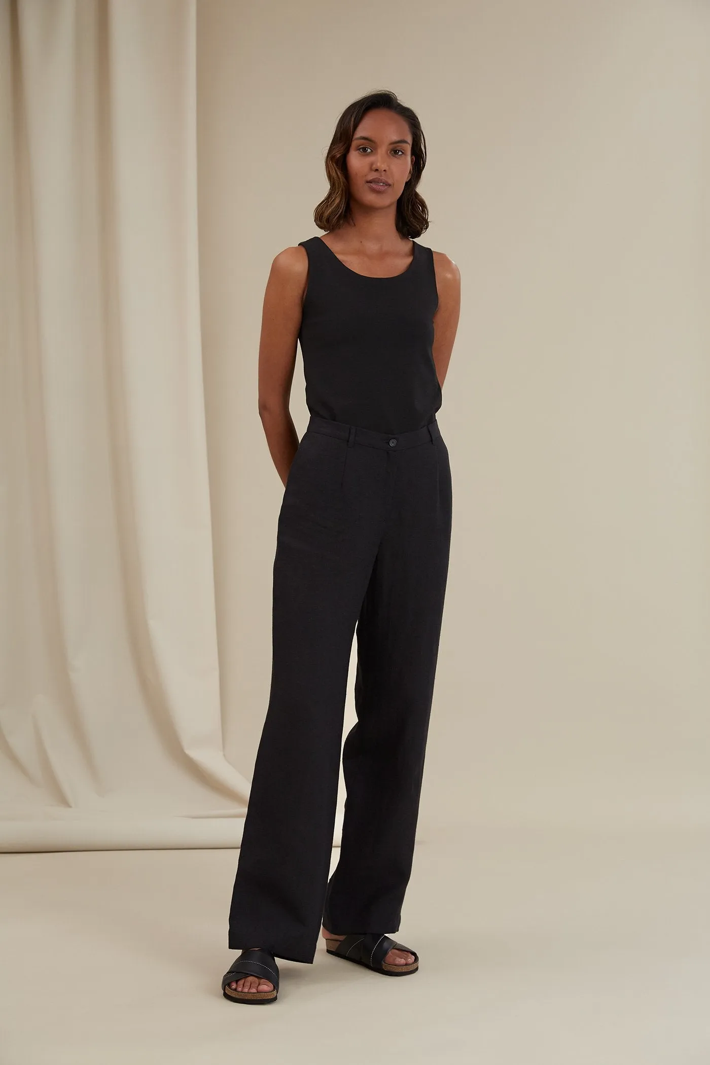 Sherah Linen Trousers Black