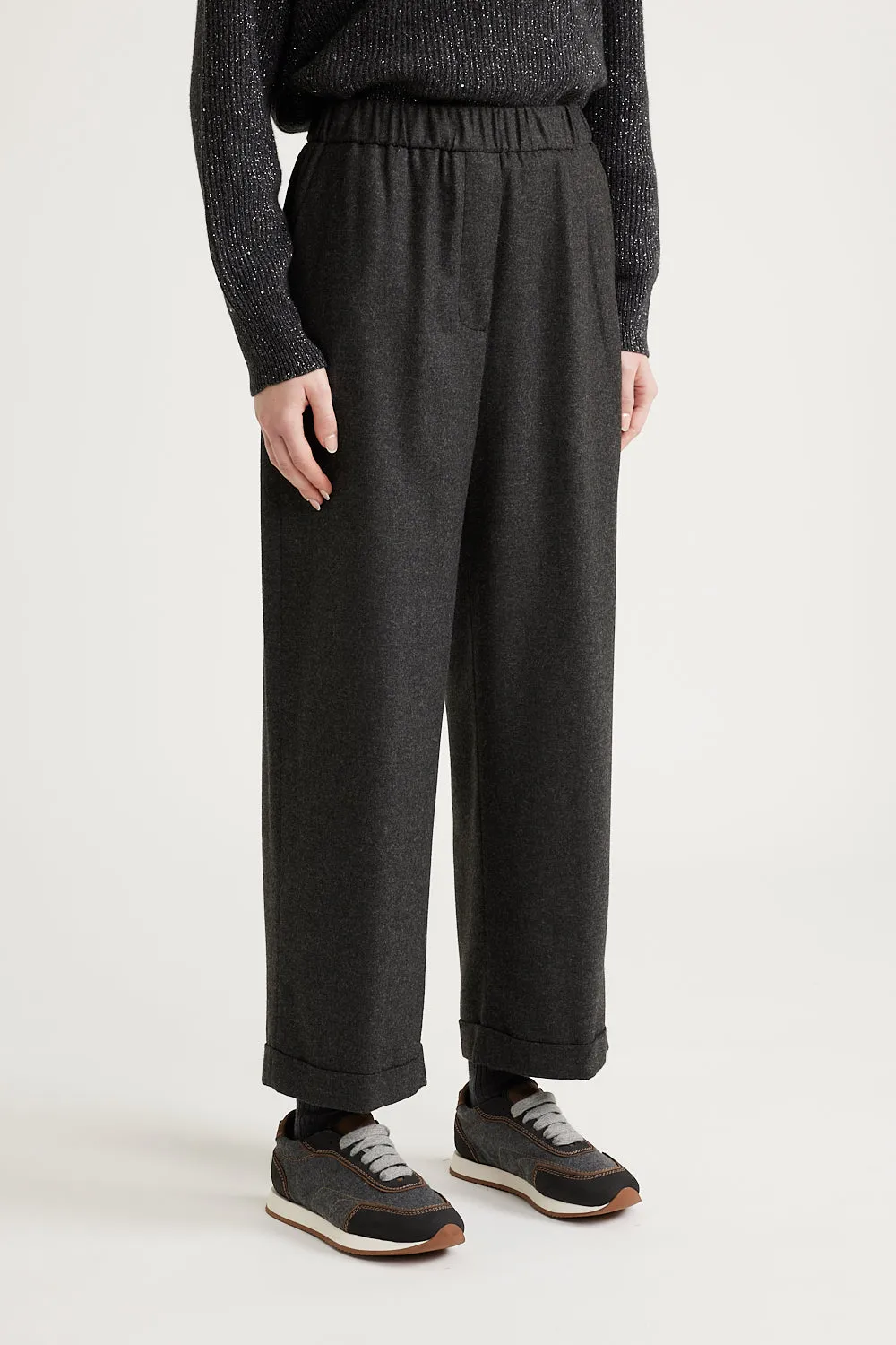 Straight cropped trousers