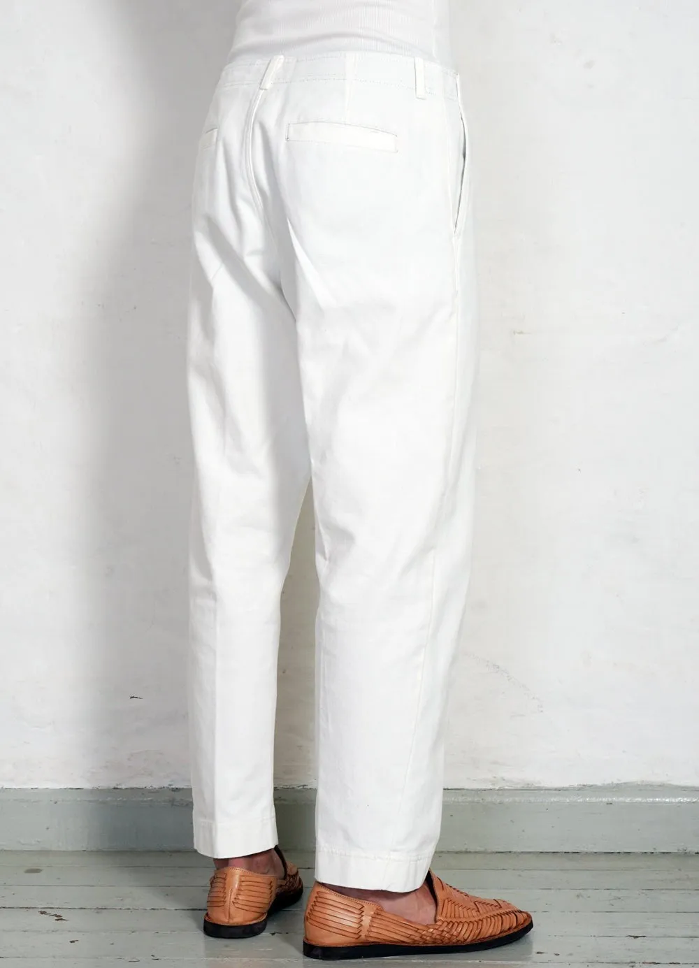 TRYGVE | Wide Cut Cropped Trousers | Off White